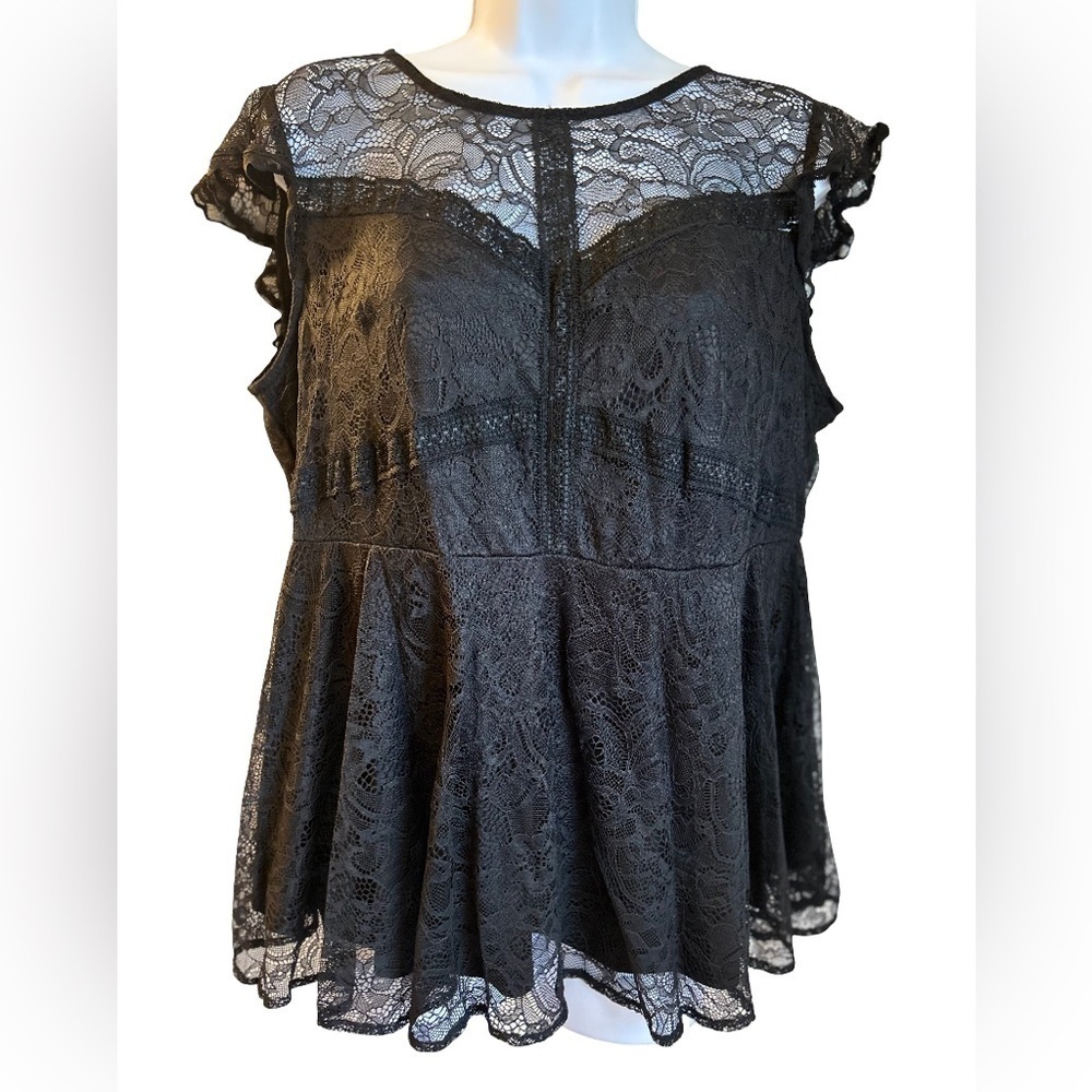 TORRID PEPLUM LACE RUFFLE SLEEVE TOP PLUS SIZE - Picture 5 of 8